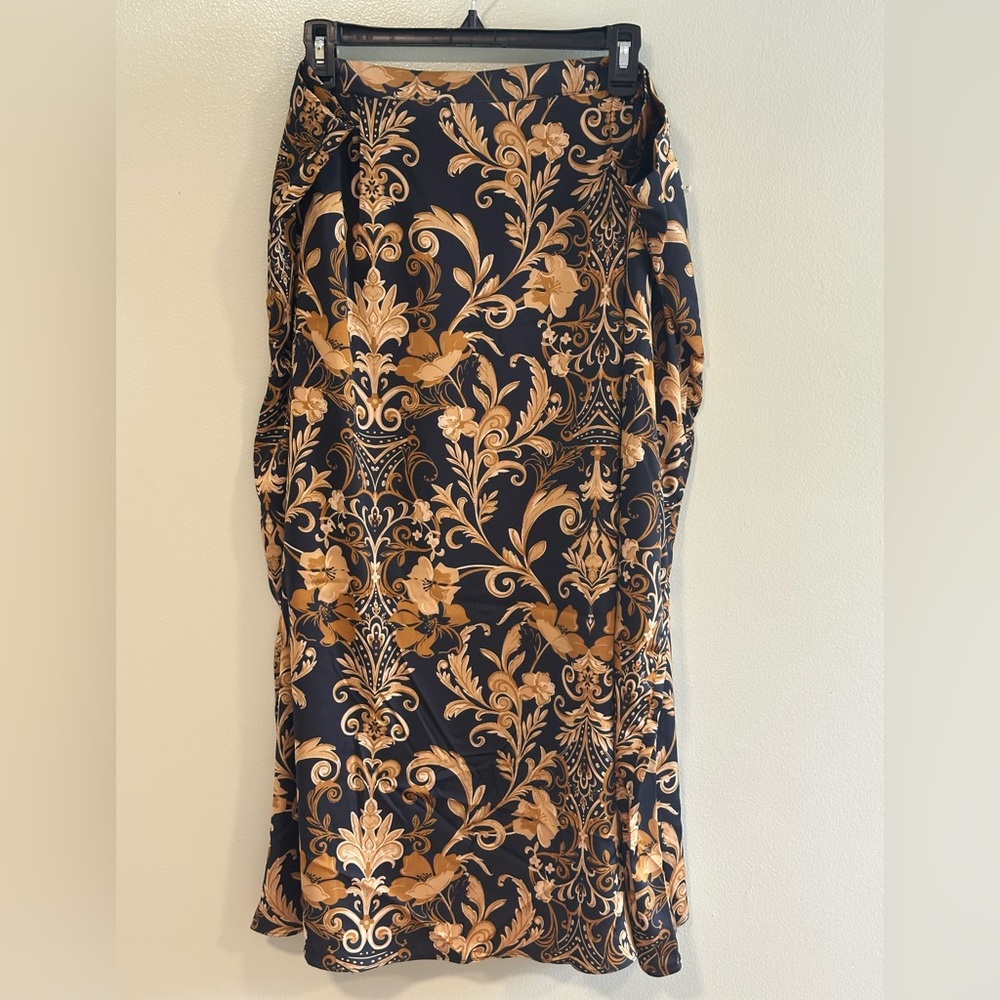 City Chic Black and Tan Patterned Skirt